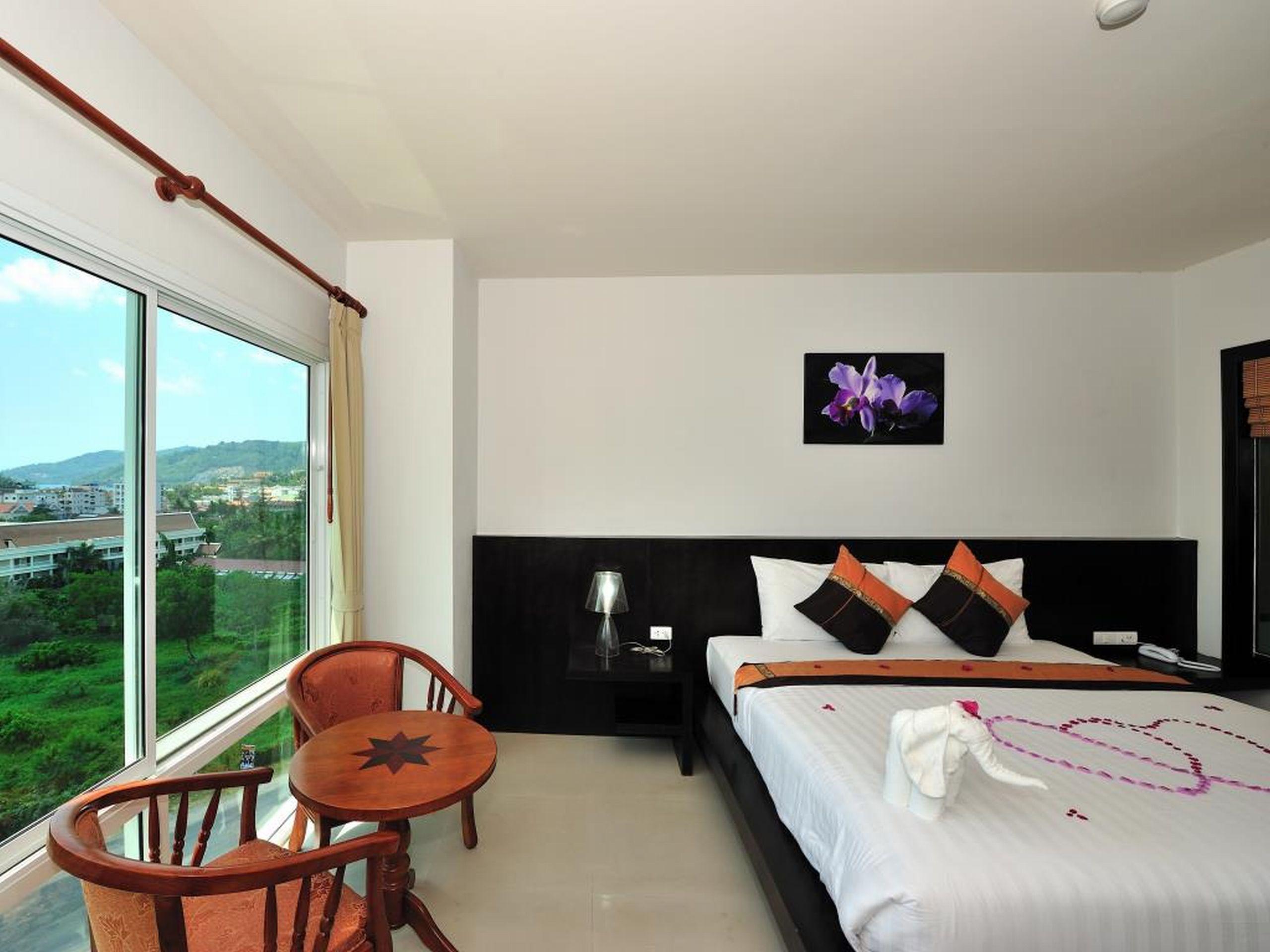 Apk Resort Patong Екстериор снимка