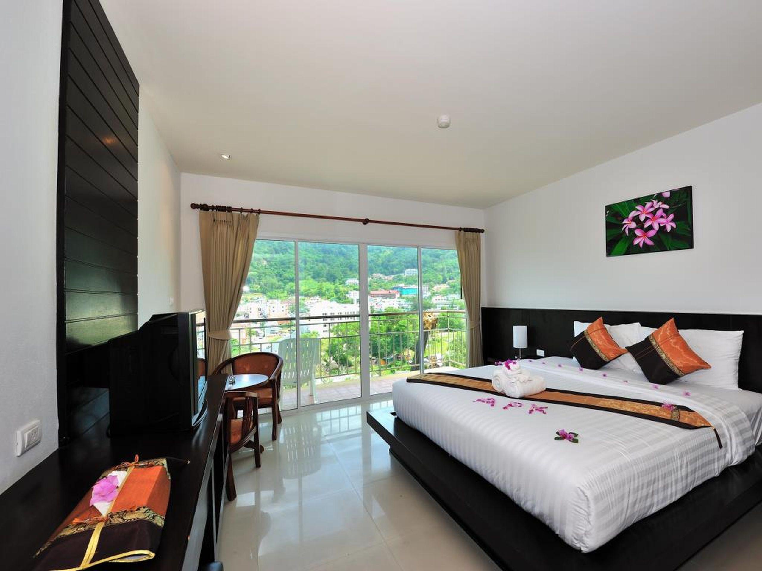 Apk Resort Patong Екстериор снимка