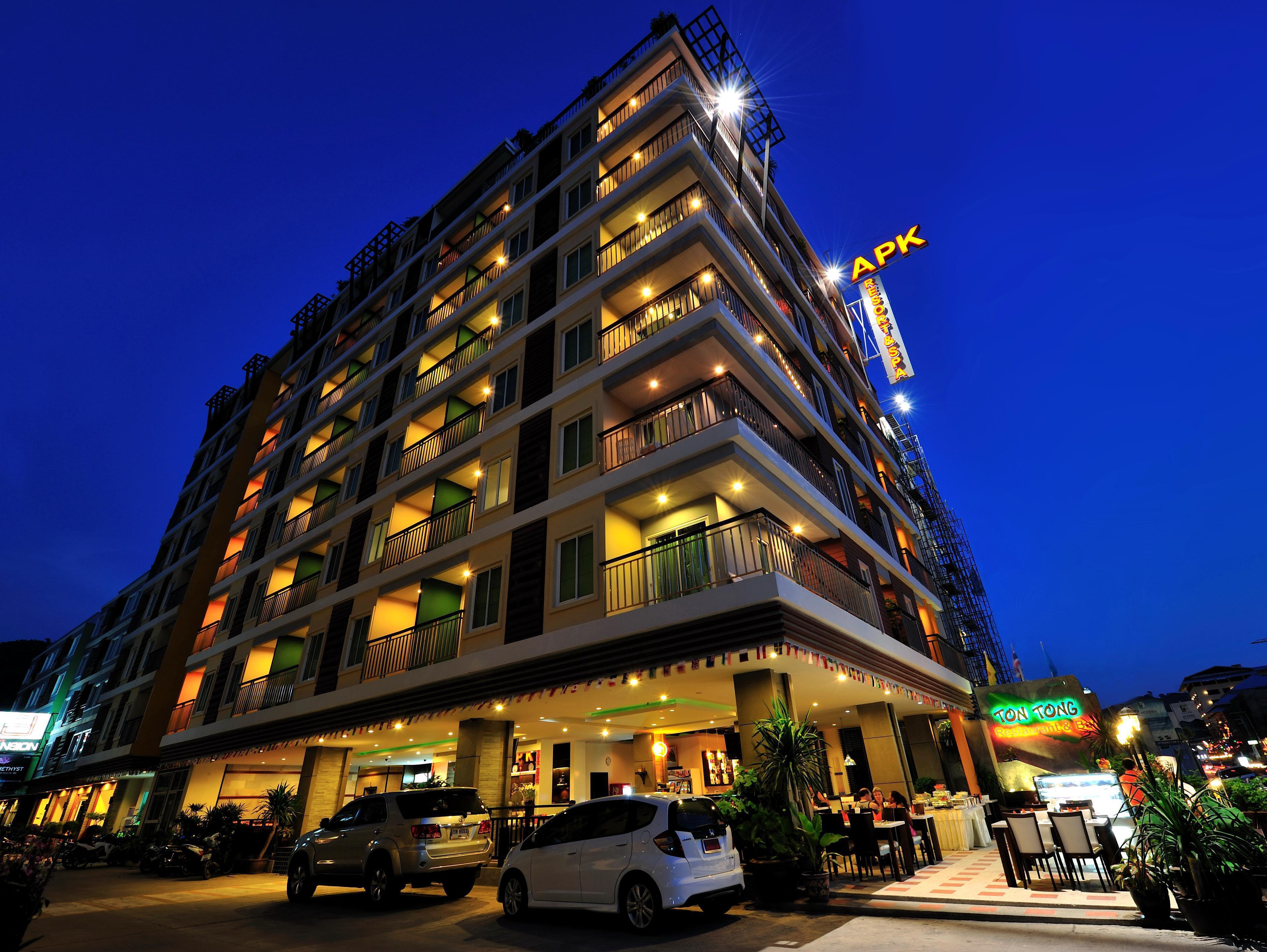 Apk Resort Patong Екстериор снимка