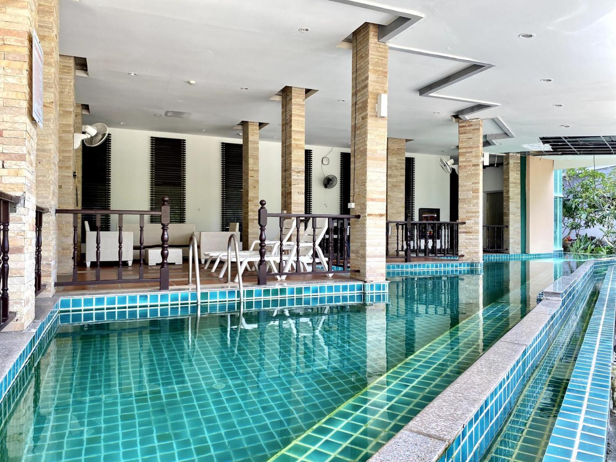 Apk Resort Patong Екстериор снимка