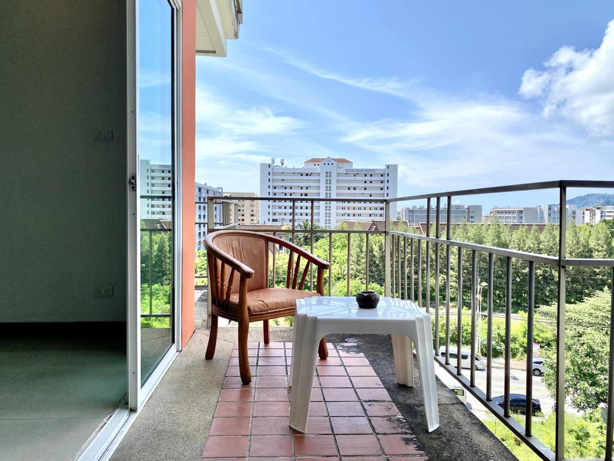 Apk Resort Patong Екстериор снимка