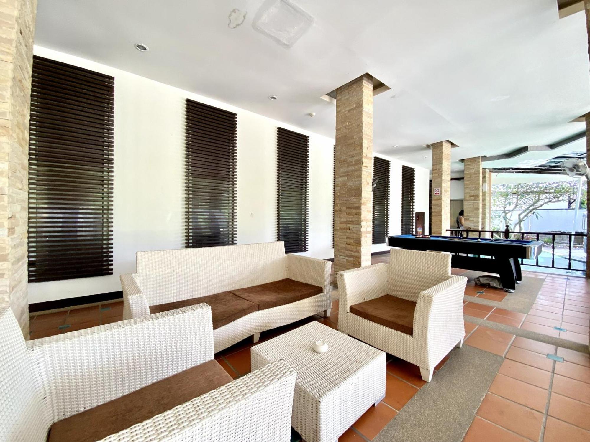 Apk Resort Patong Екстериор снимка